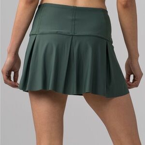 Lululemon Dark Green Tennis Skirt